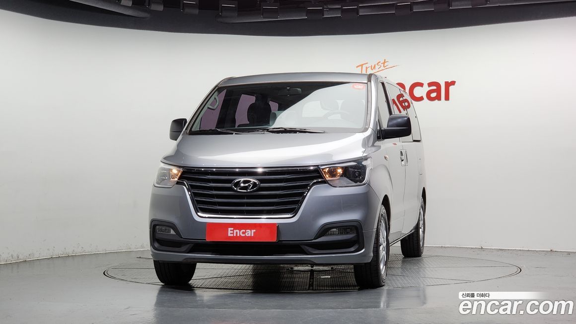 Hyundai Starex 2019