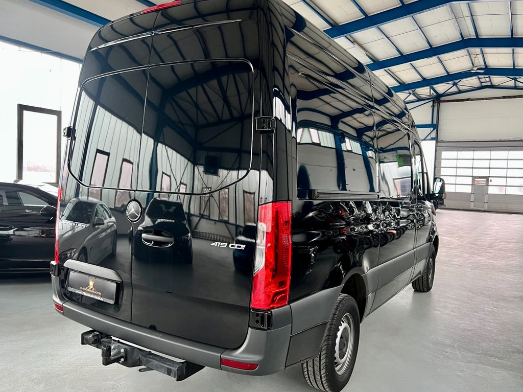 Mercedes-Benz Sprinter 2025