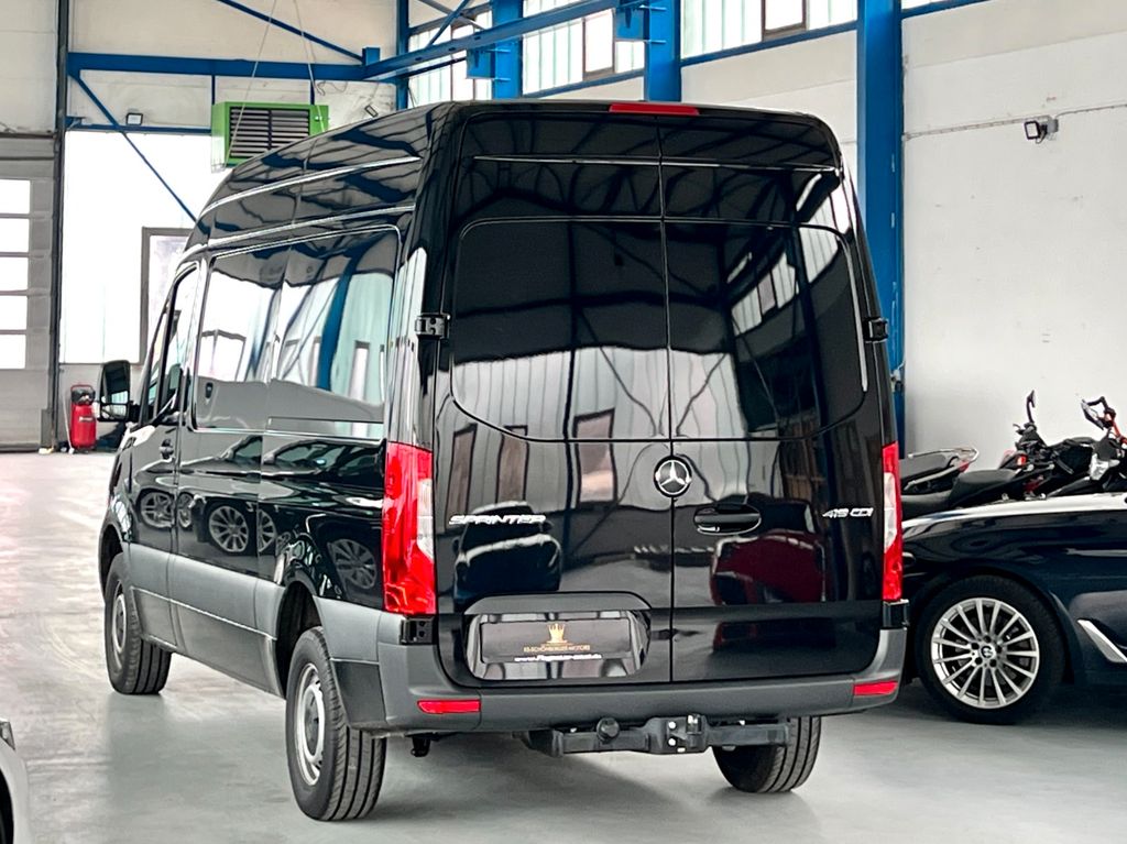 Mercedes-Benz Sprinter 2025