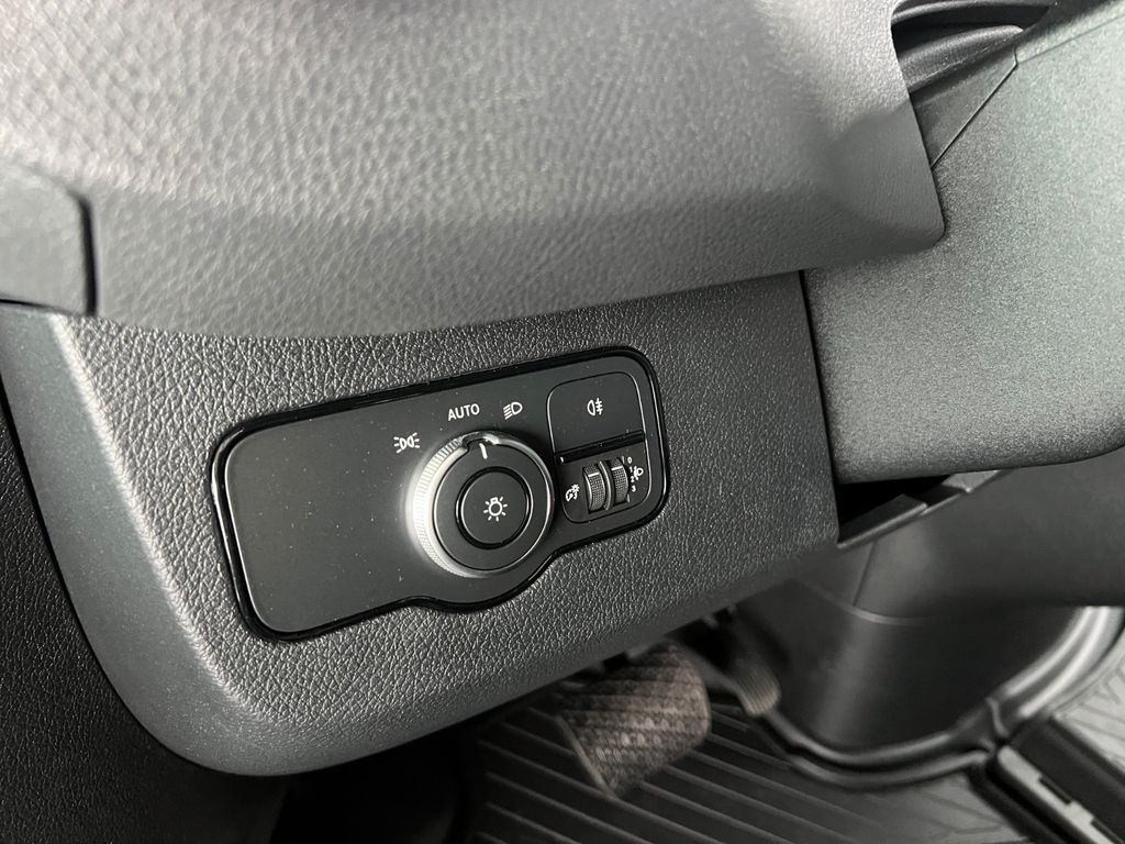 Mercedes-Benz Sprinter 2025