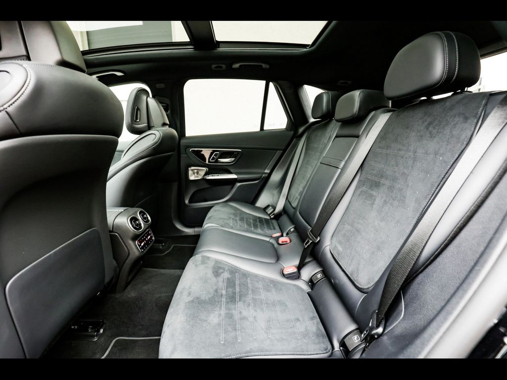 Mercedes-Benz GLC 300 2023