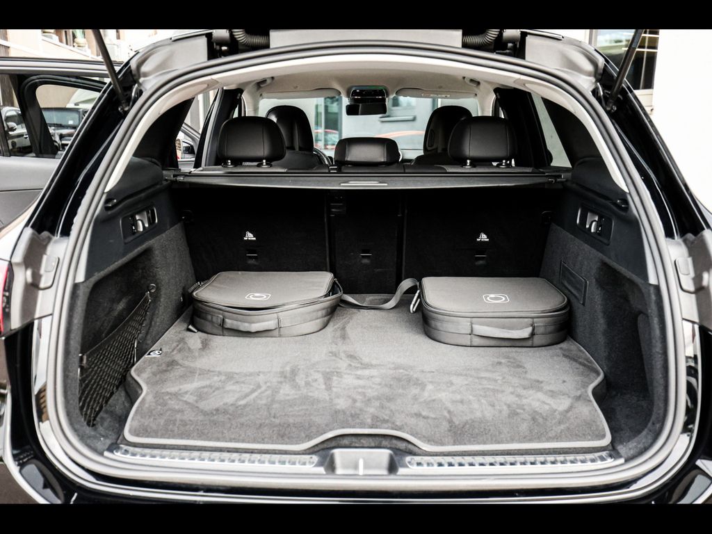 Mercedes-Benz GLC 300 2024