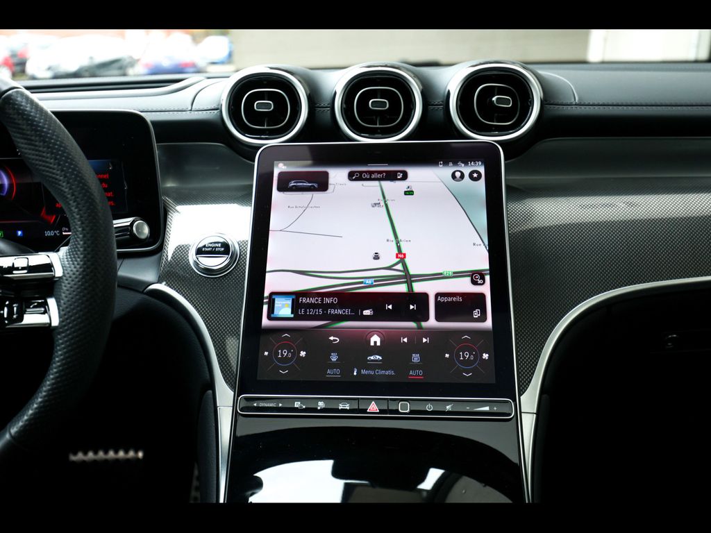 Mercedes-Benz GLC 300 2023