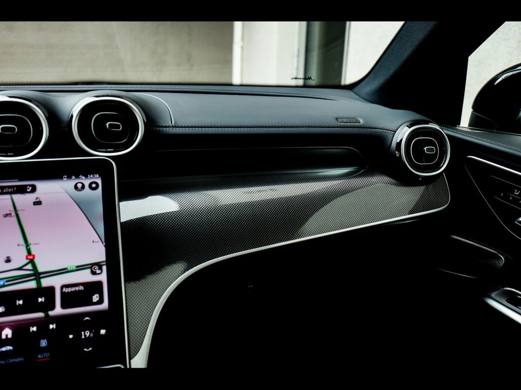 Mercedes-Benz GLC 300 2023