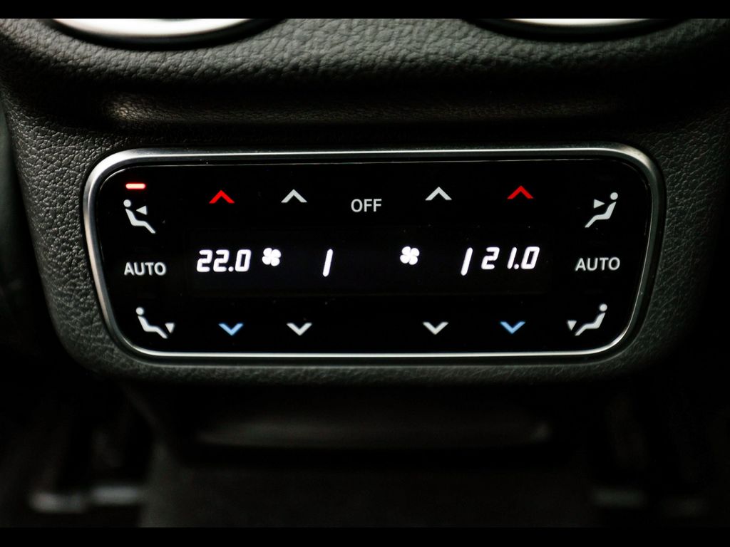 Mercedes-Benz GLC 300 2023