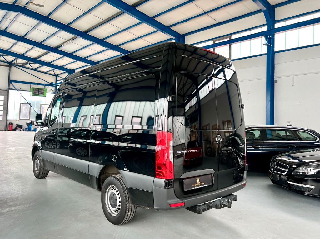 Mercedes-Benz Sprinter 2025