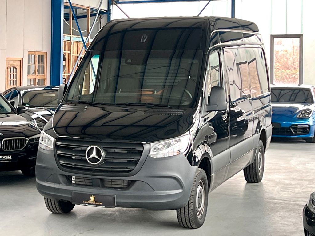 Mercedes-Benz Sprinter 2025