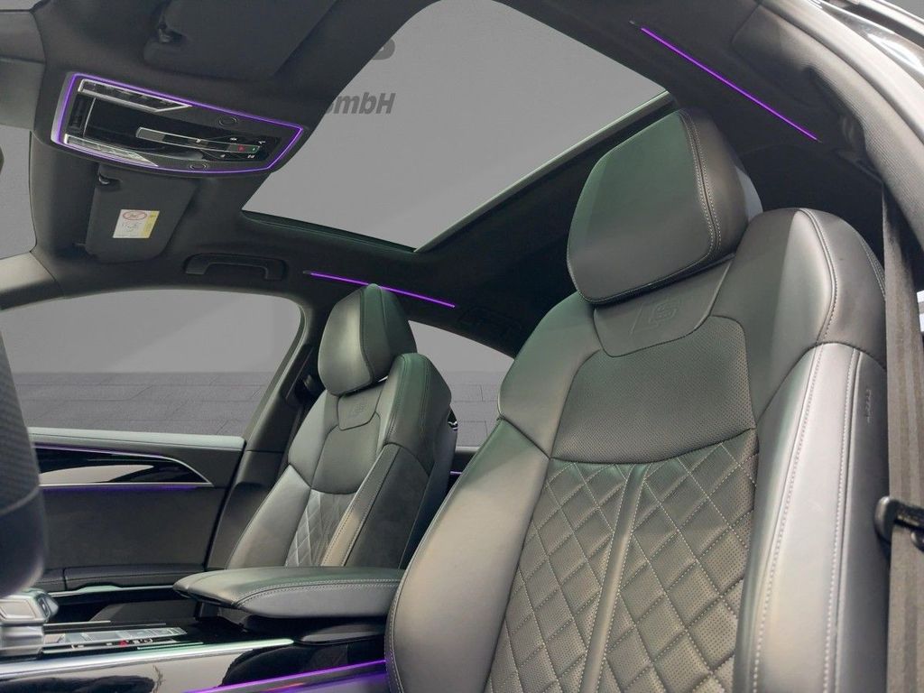 Audi A8 2022