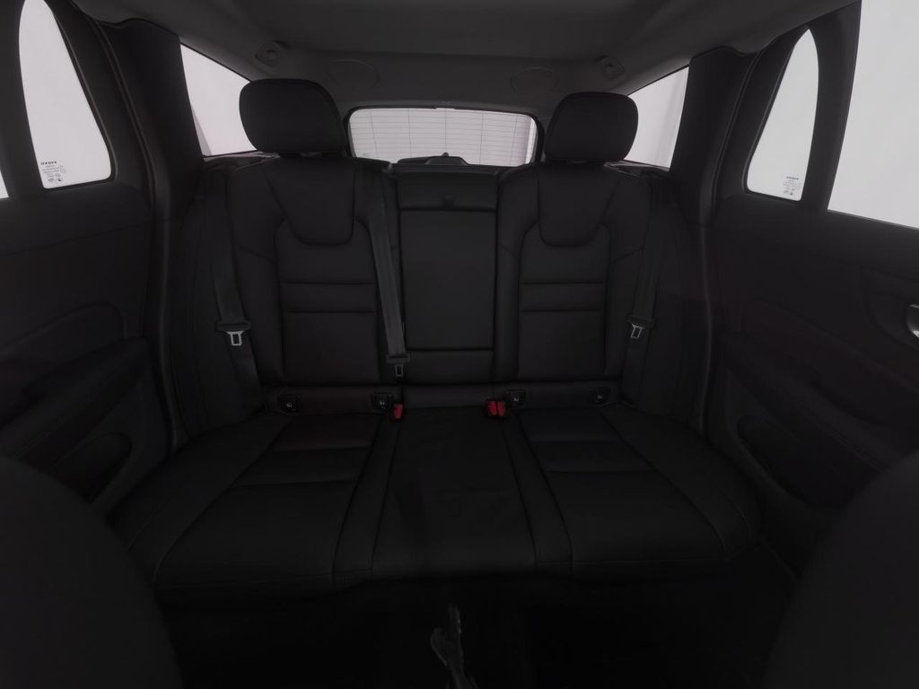 Volvo V60 Cross Country 2024