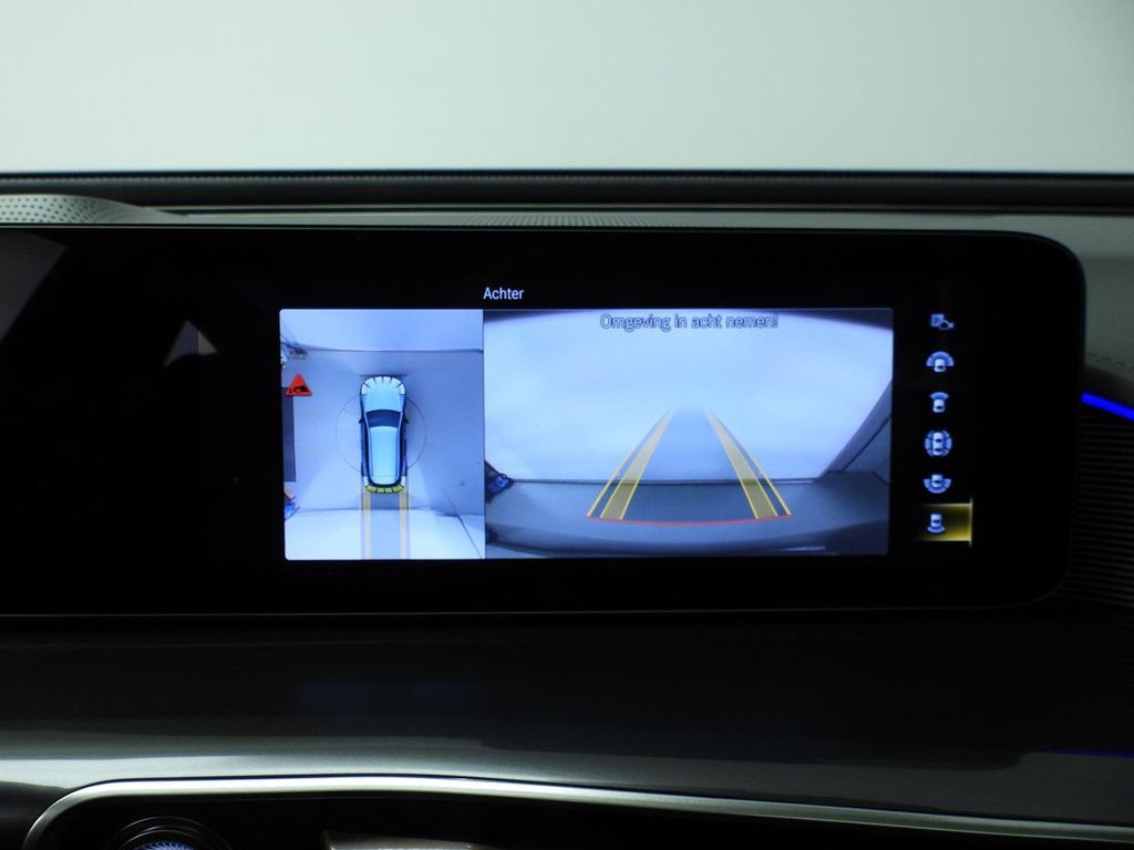 Mercedes-Benz EQC 2023