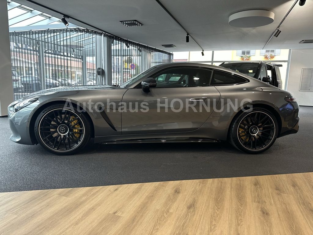 Mercedes-Benz AMG GT 2025