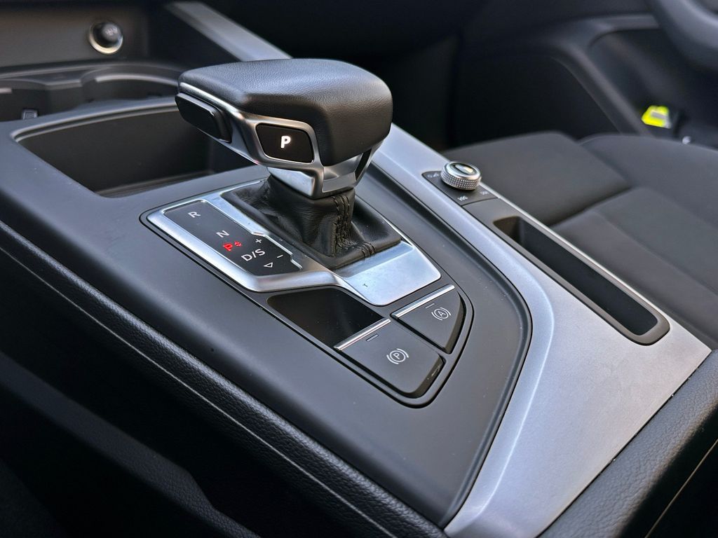 Audi A4 2022