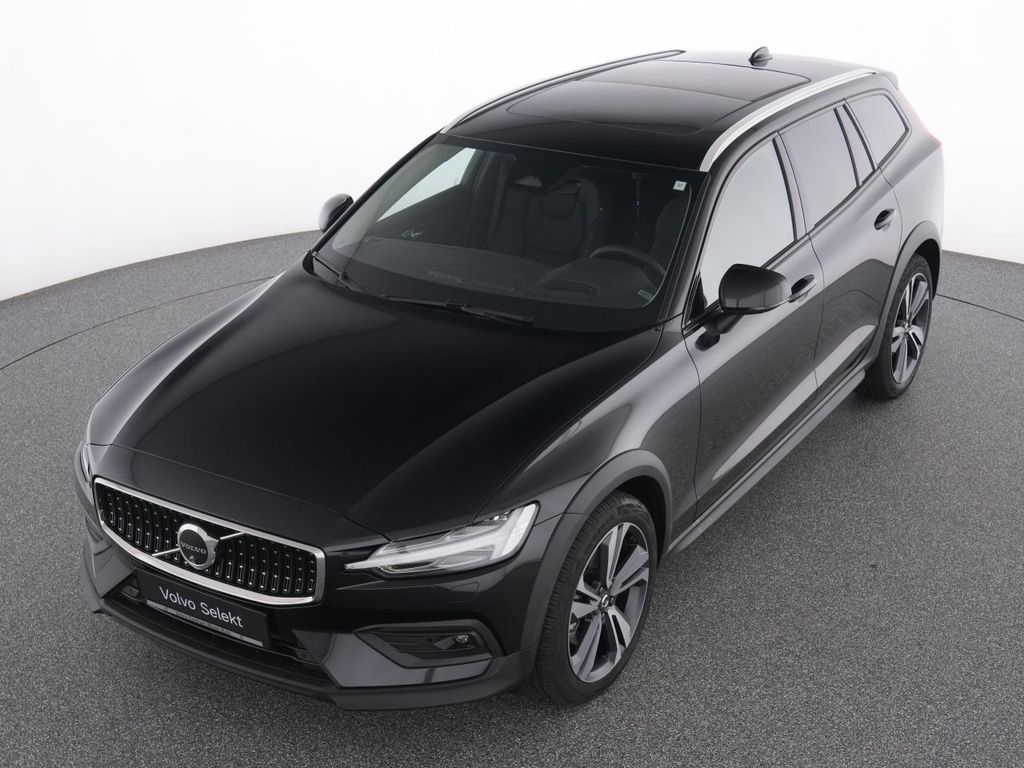 Volvo V60 Cross Country 2024