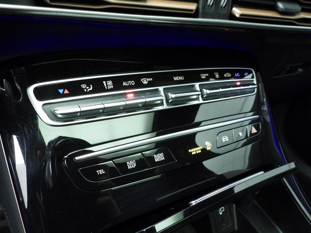 Mercedes-Benz EQC 2023