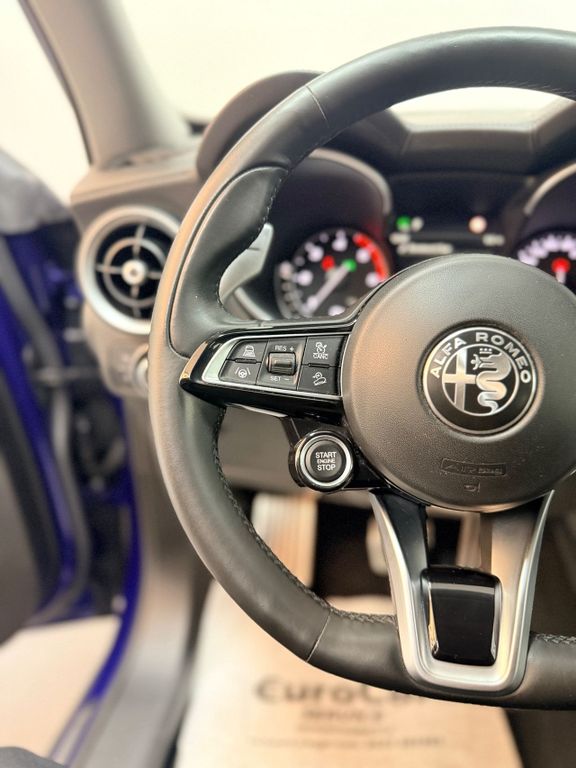 Alfa Romeo Stelvio 2021