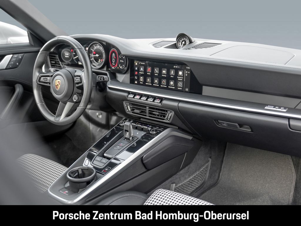Porsche 992 2024