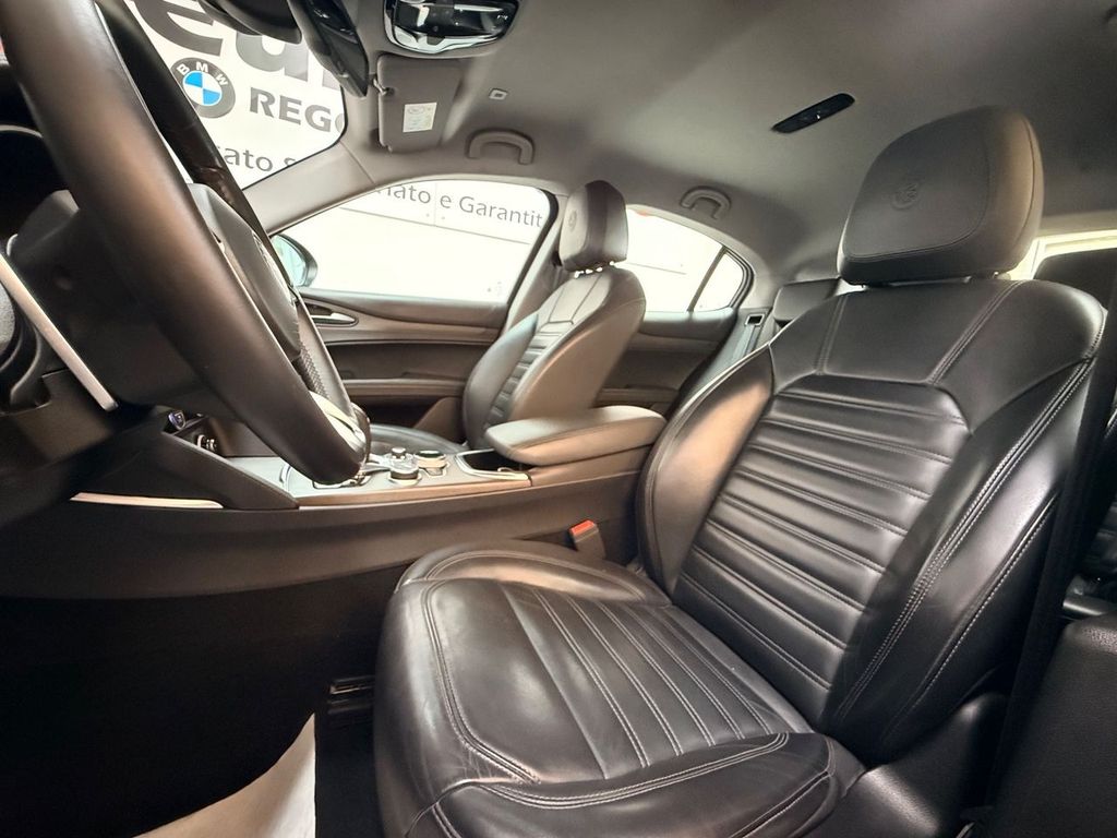 Alfa Romeo Stelvio 2021