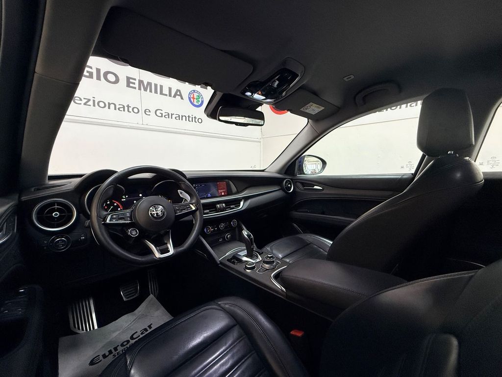 Alfa Romeo Stelvio 2021