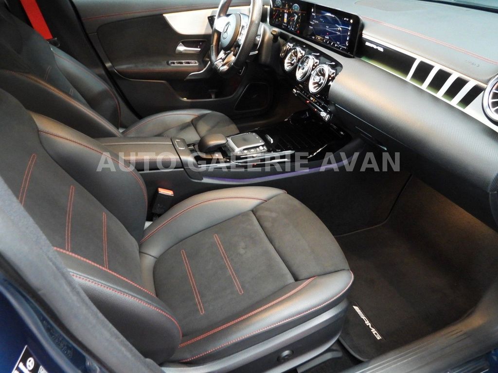 Mercedes-Benz CLA 45 AMG 2021