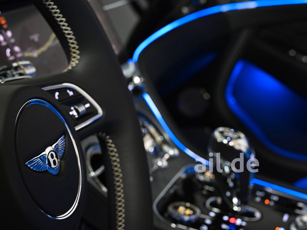 Bentley Continental GTC 2021