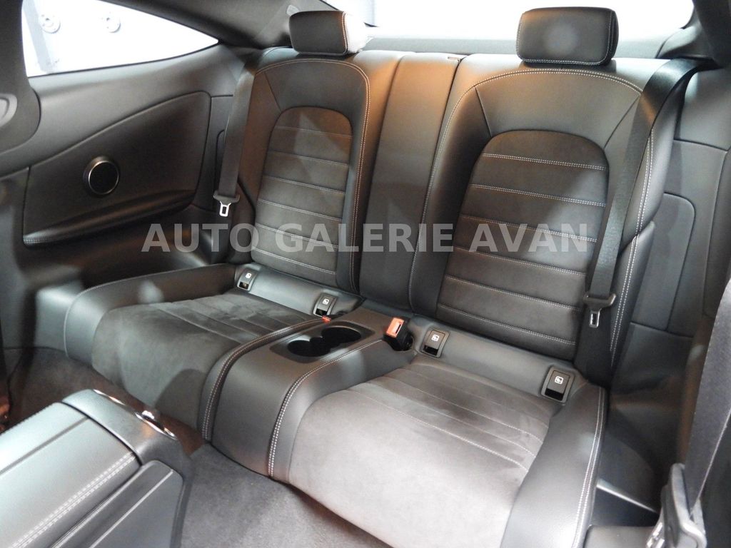 Mercedes-Benz C 300 2019