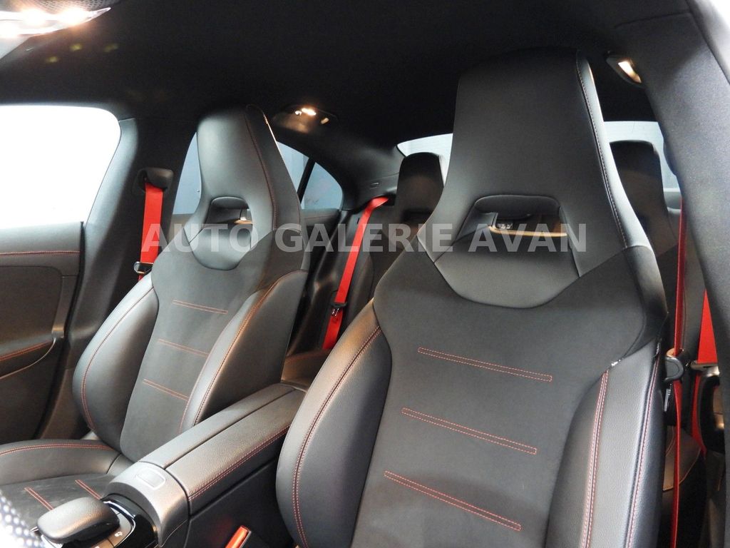 Mercedes-Benz CLA 45 AMG 2021