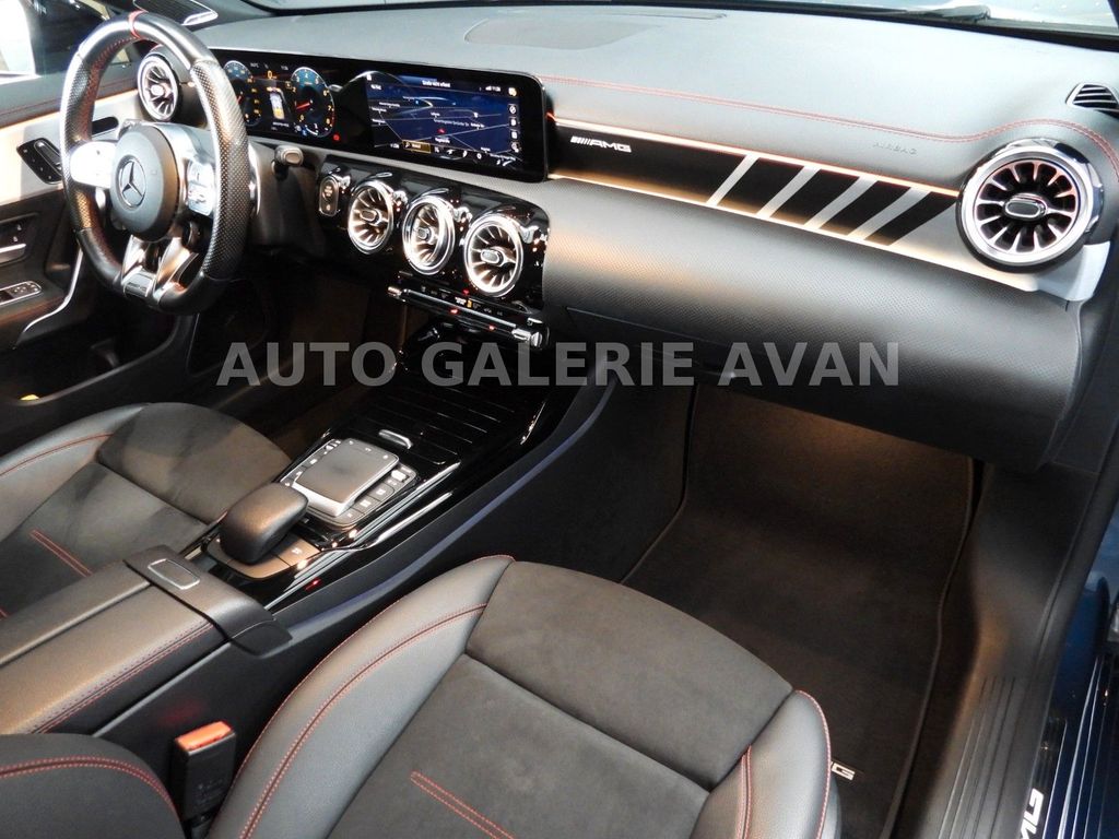Mercedes-Benz CLA 45 AMG 2021