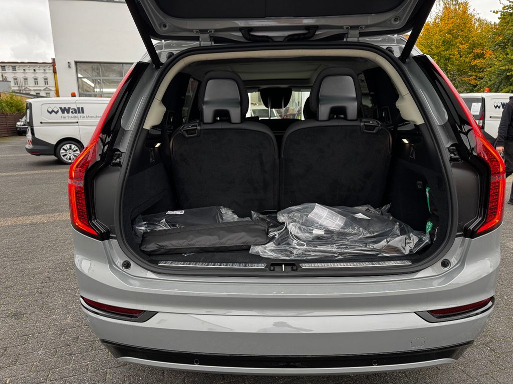 Volvo XC90 2025