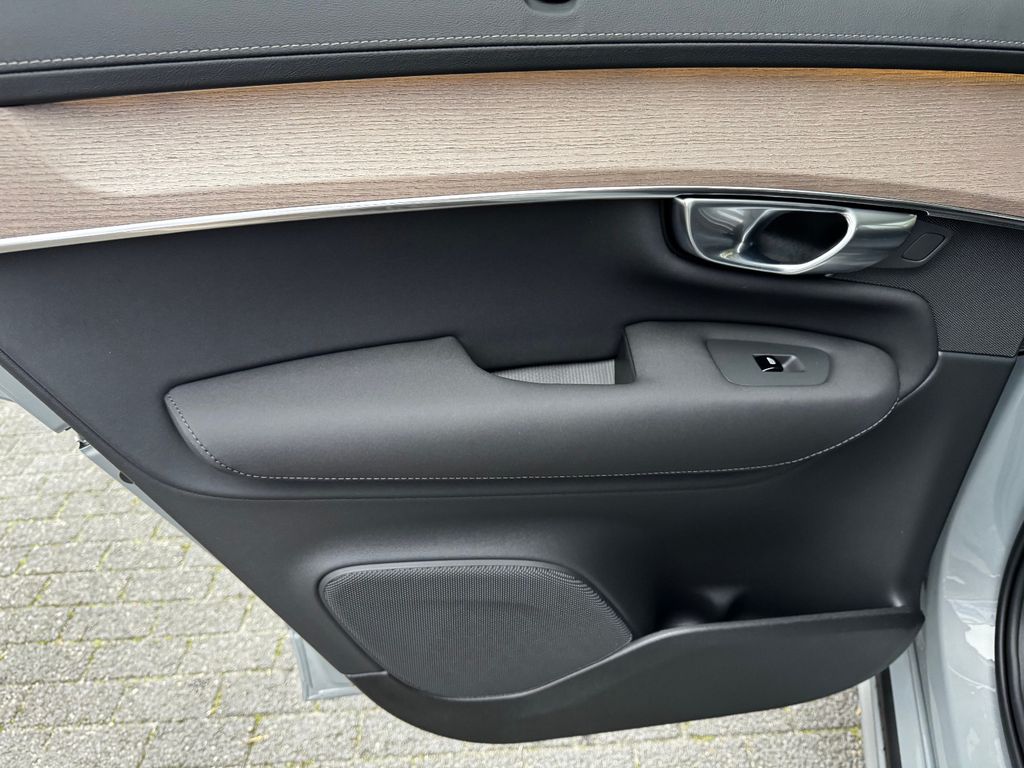 Volvo XC90 2025