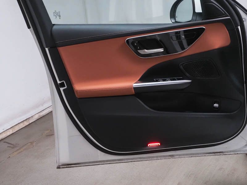 Mercedes-Benz C 300 2024