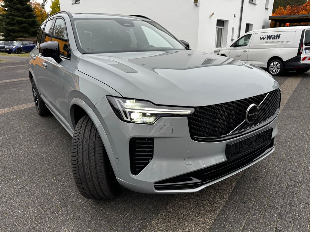 Volvo XC90 2025
