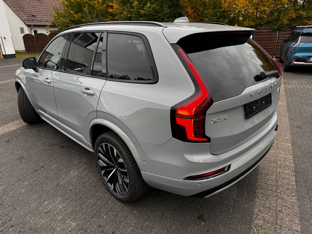 Volvo XC90 2025