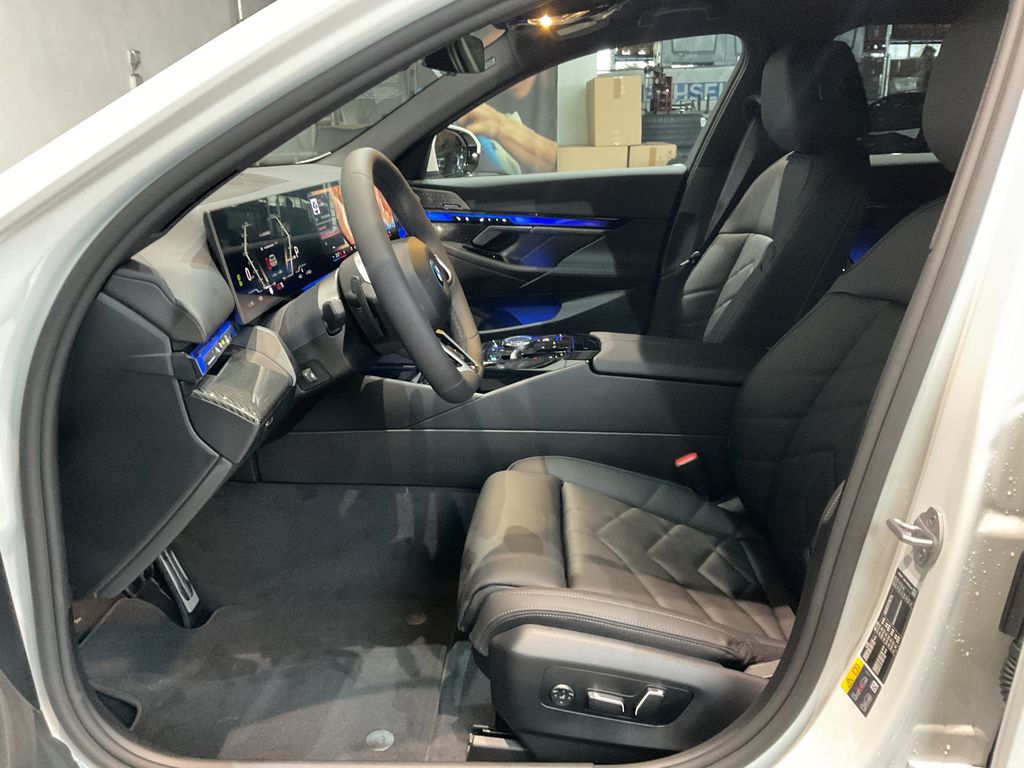 BMW i5 2026