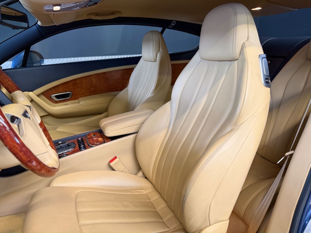 Bentley Continental GT 2013