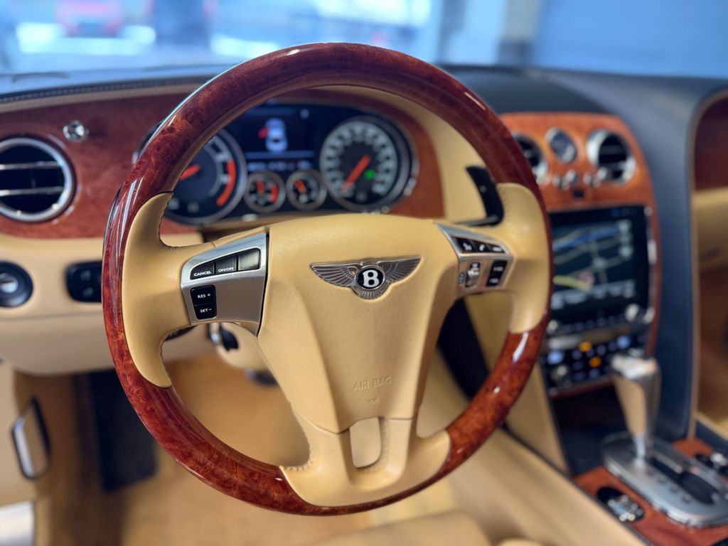 Bentley Continental GT 2013