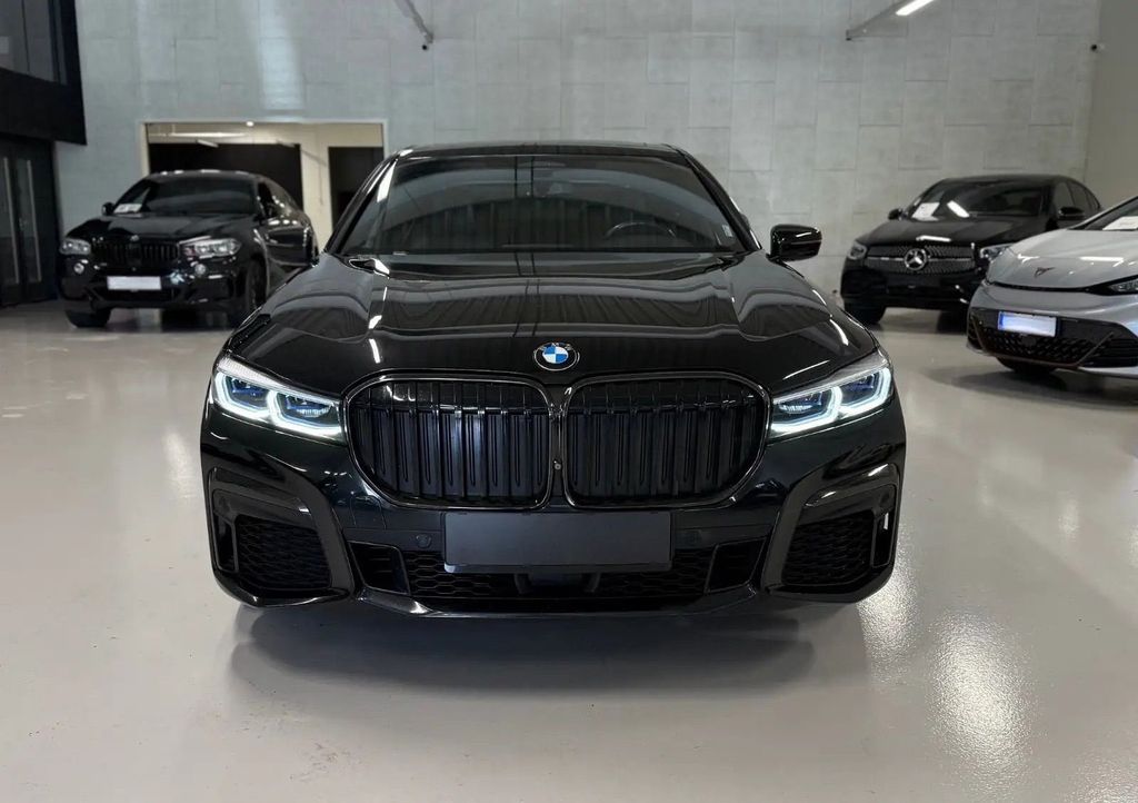 BMW 730 2019