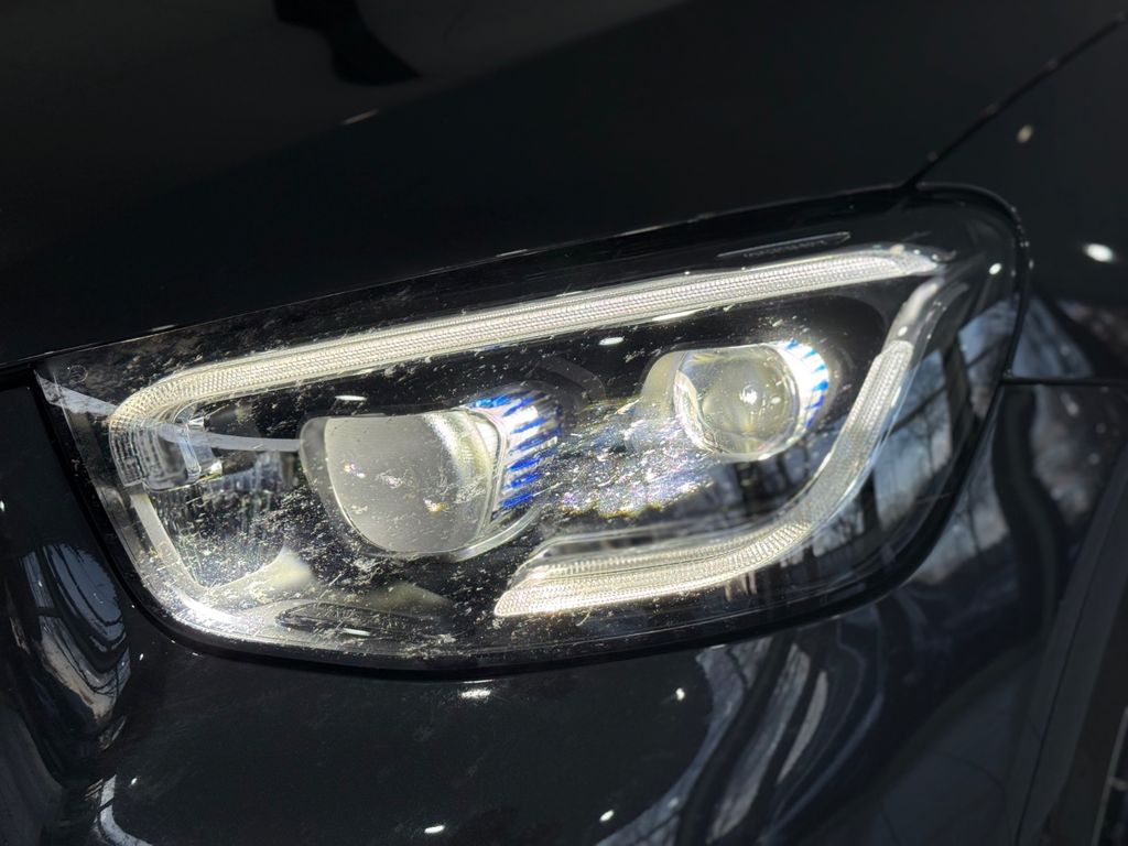 Mercedes-Benz GLC 300 2021