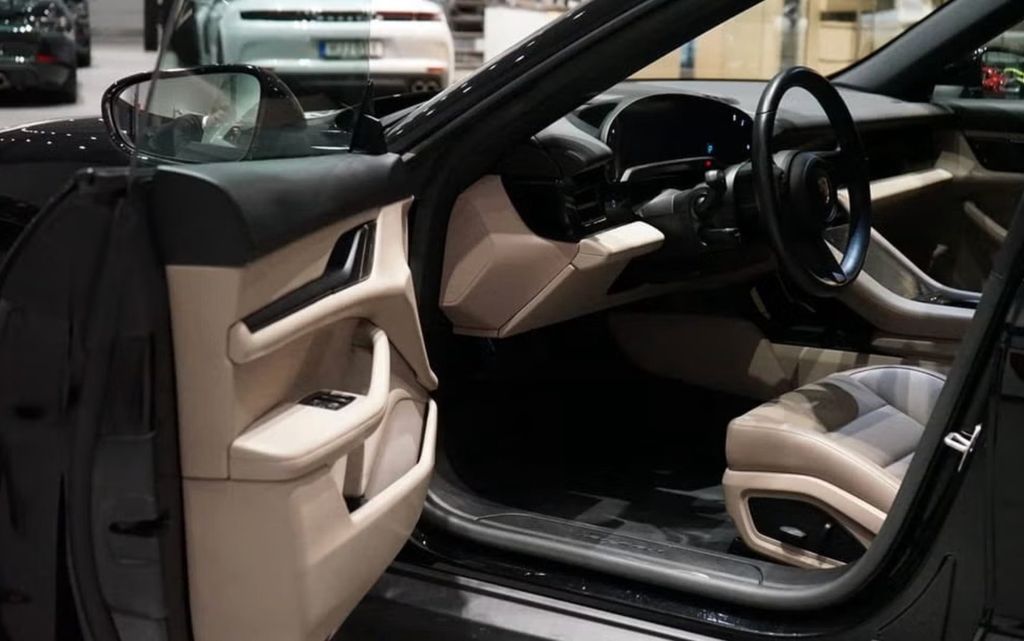 Porsche Taycan 2023