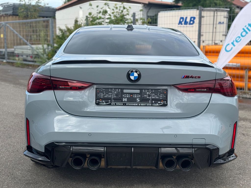 BMW M4 2025