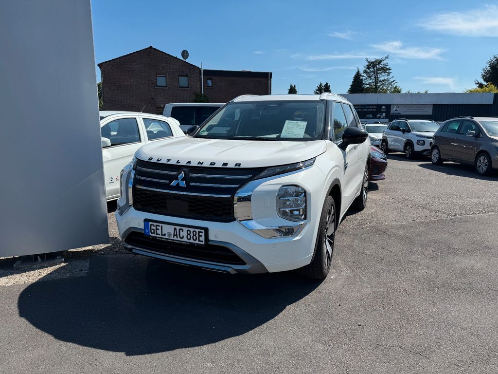 Mitsubishi Plug-in Hybrid Outlander 2026