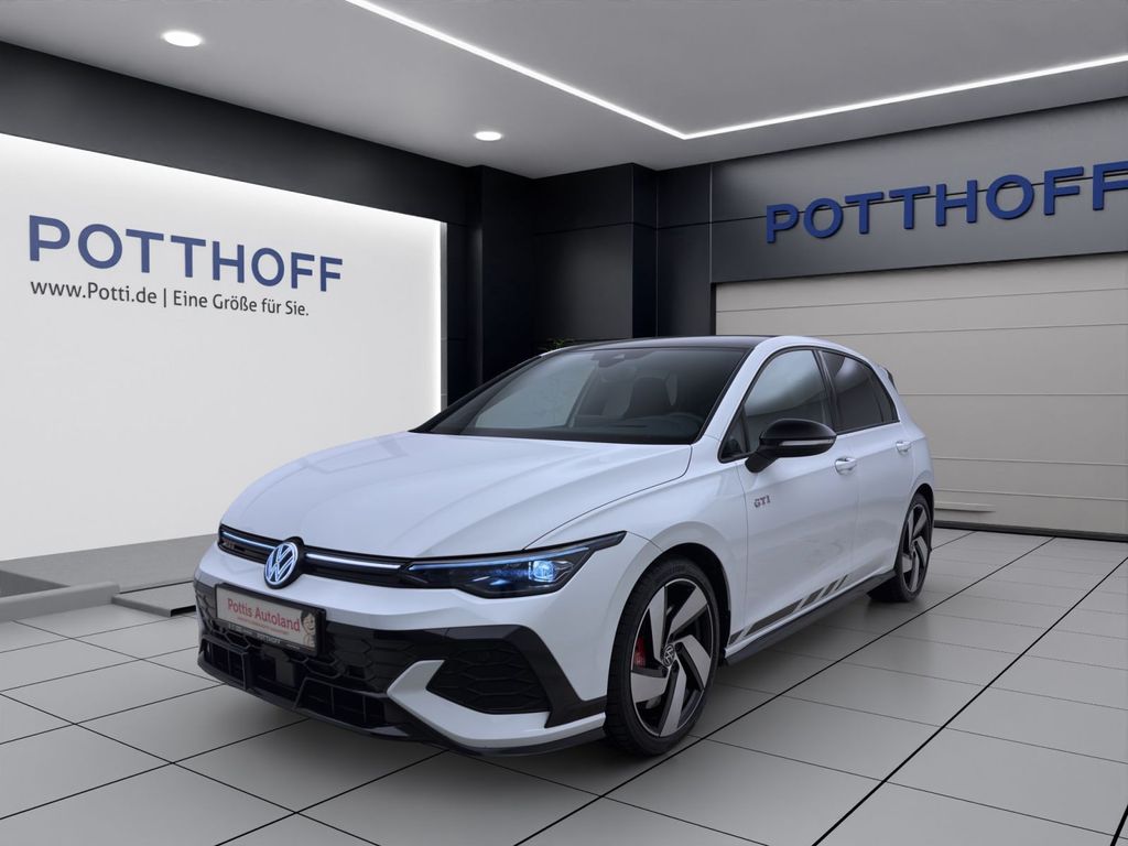 Volkswagen Golf 2025