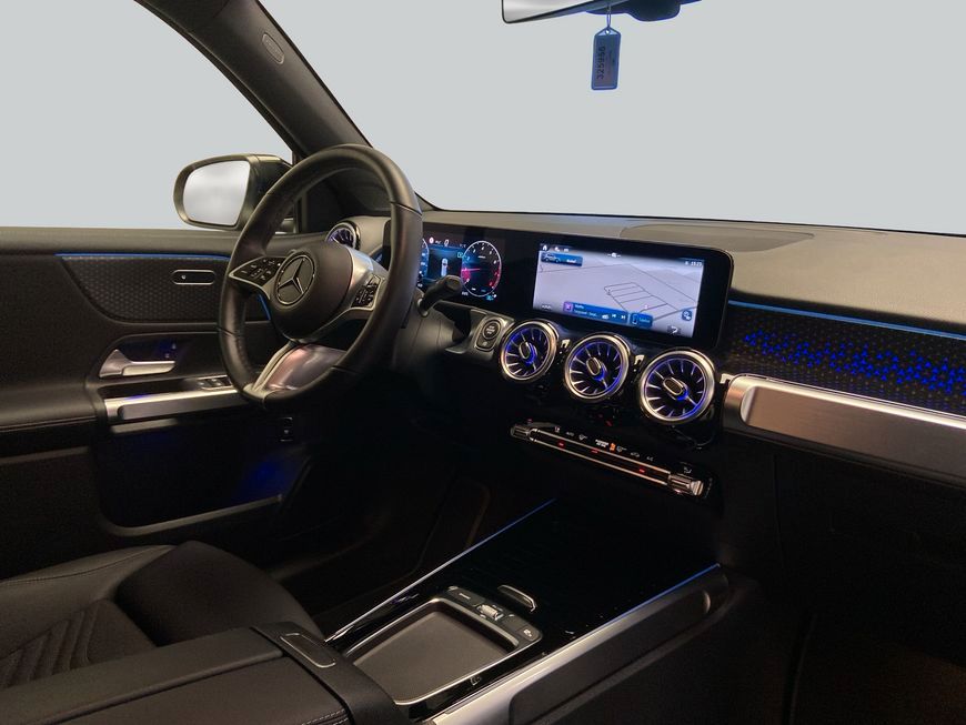 Mercedes-Benz GLB 200 2024