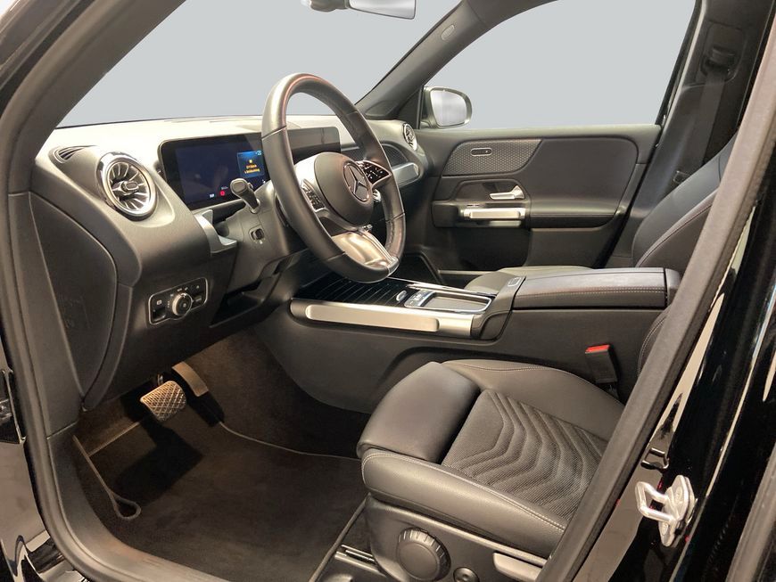 Mercedes-Benz GLB 200 2024