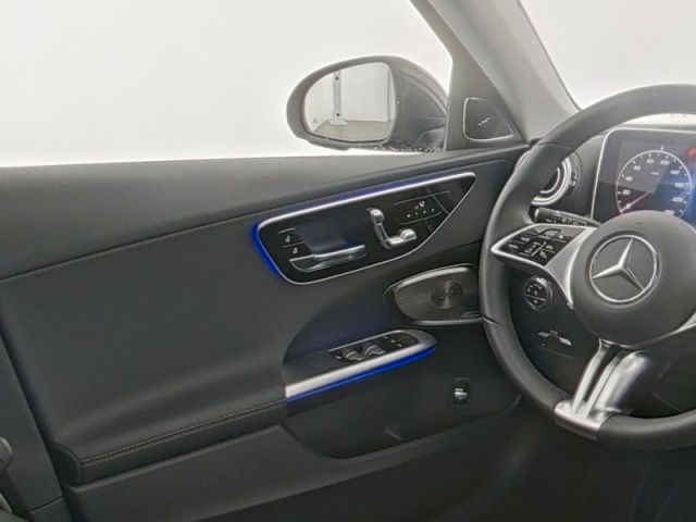 Mercedes-Benz C 220 2025