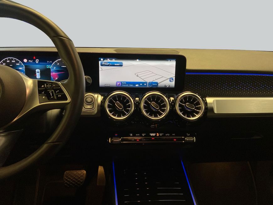 Mercedes-Benz GLB 200 2024