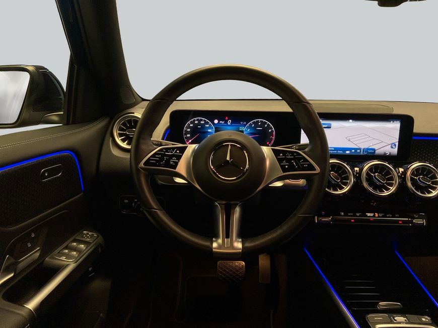 Mercedes-Benz GLB 200 2024