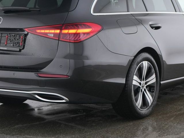 Mercedes-Benz C 220 2025