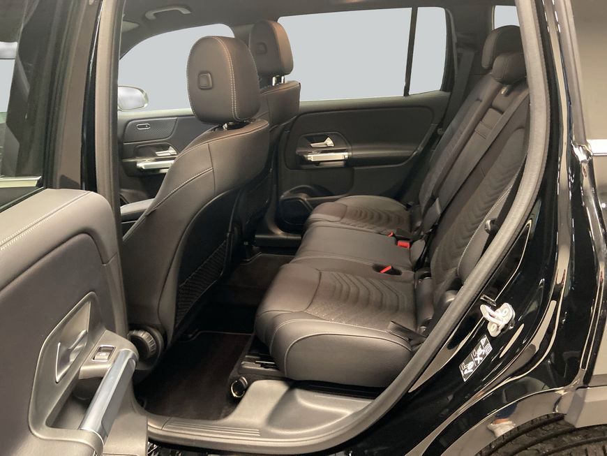 Mercedes-Benz GLB 200 2024