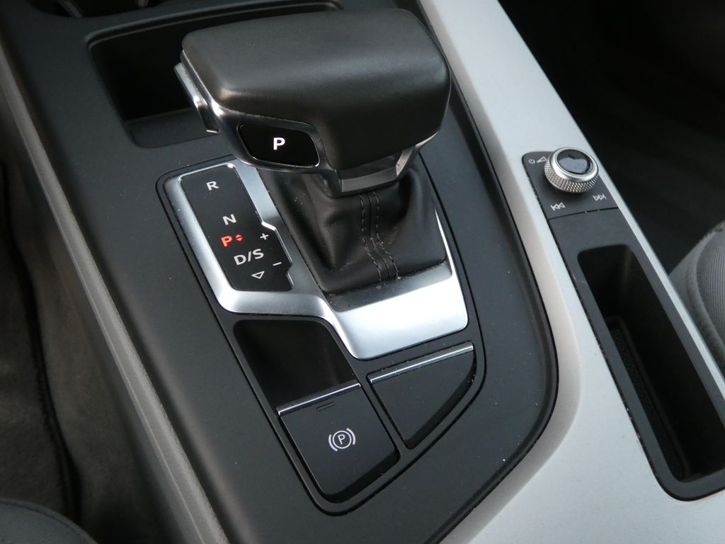 Audi A4 2019