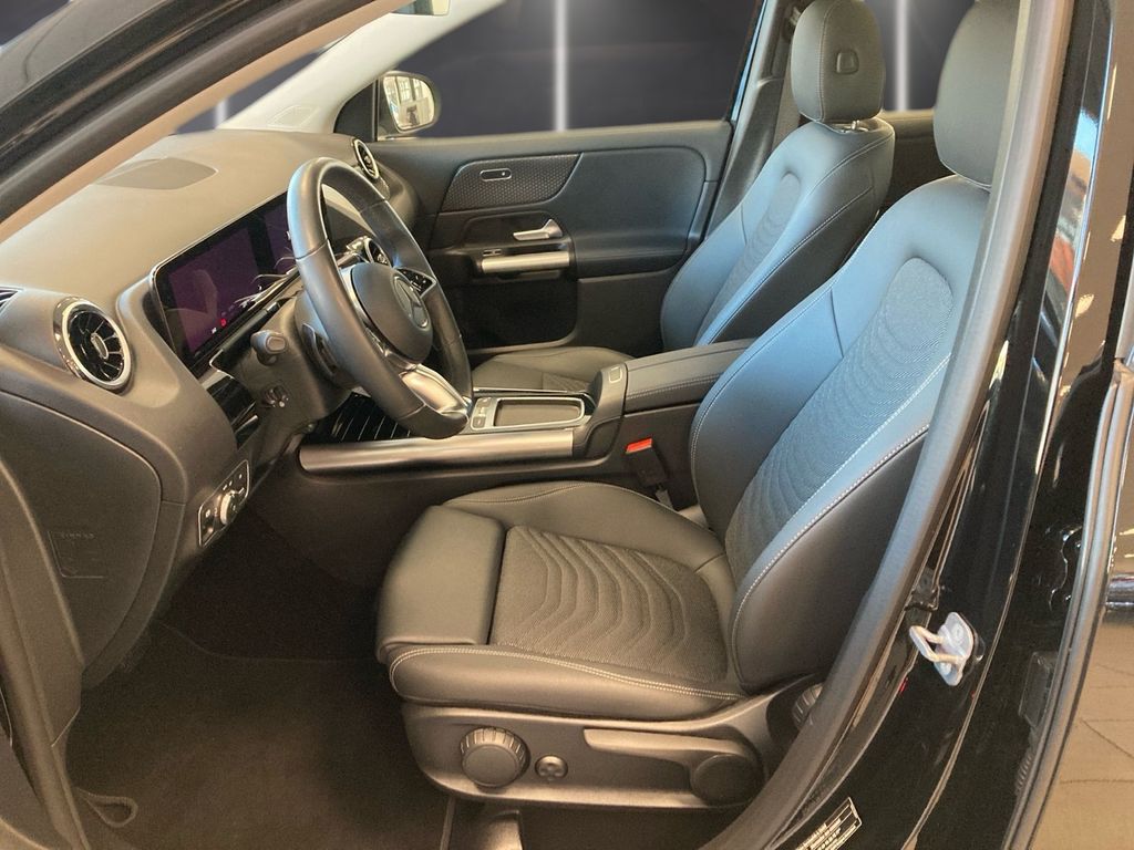 Mercedes-Benz GLA 200 2024